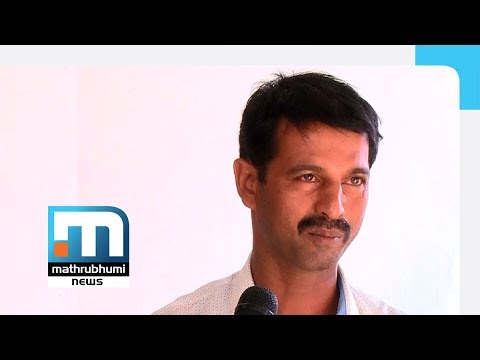 Moral Policing: Father, Girl Children Abused At Bus Stop| Mathrubhumi News