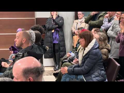 Vídeo: Homenaxe-Funeral de Lola Ferreiro