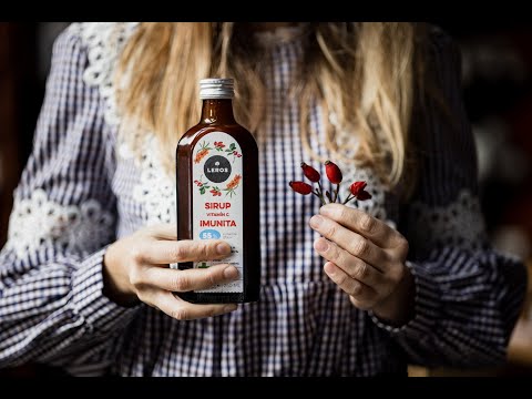 Medicinální sirup s 55% funkční šťávy jako přirozený zdroj vitamínu C pro podporu vaší imunity. Obsahuje vysoký podíl rakytníku a šípku, které jsou od přírody bohaté na vitamín C i mnoho dalších vitamínů a antioxidantů.