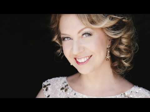 Strauss: Czardas from Die Fledermaus - Judit Molnar soprano