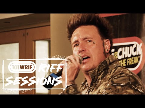 Papa Roach - "Last Resort" (Acoustic) | Riff Sessions