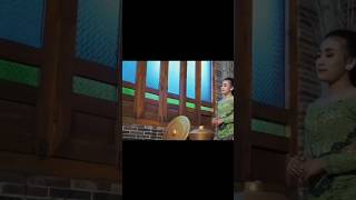 Download lagu Esemu - Anisa Salma | Langgam Campursari by Kraton Digital #langgamcampursari #shorts mp3