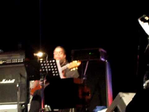 Lee Ritenour, Antony Jackson & Martin Valihora.AVI