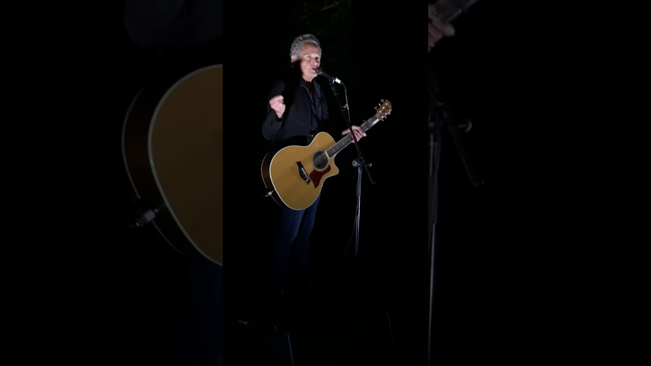 Lindsey Buckingham Publicly Comments for the first time on his dismissal from Fleetwood Mac - YouTube
