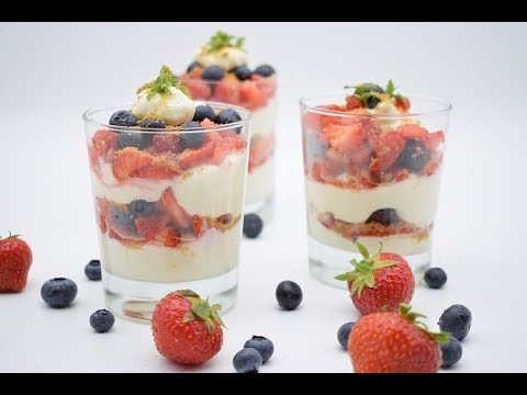Mascarpone with strawberries