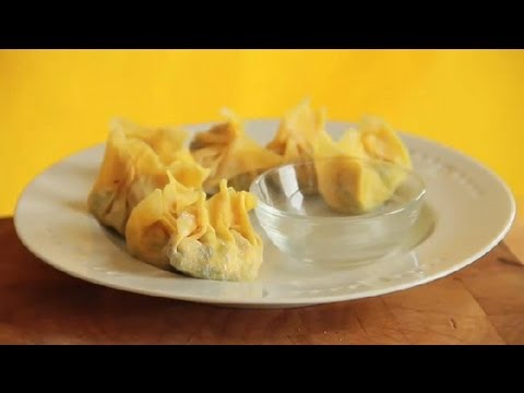 How to Make Chinese Dumplings With Wonton Skins : Dumpling Recipes