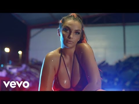 Video per il significato della canzone Mala di Elettra Lamborghini