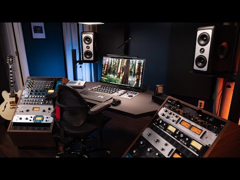 The PERFECT Studio Desk for HYBRID STUDIOS