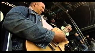 Nylon Beat - Kreisi oon @ Kaivopuiston kesäkonsertti 2003