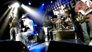 JOHNNY  WINTER - Intro and Hideaway - Ziquodrome - Compiegne - 09-11-11