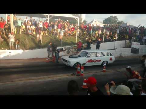 caravan los Hermanos competições