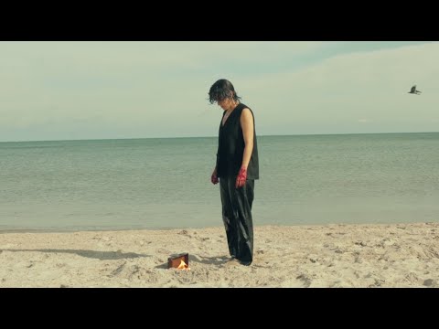 Loreana - Feel Something (Official Video)