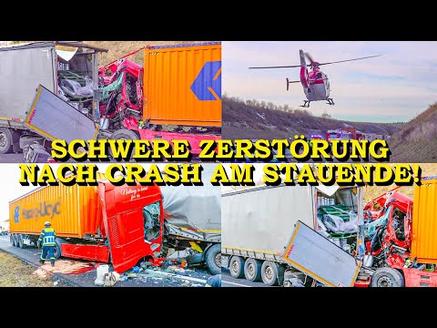+++ MASSIVE ZERSTÖRUNG BEI LKW-CRASH +++ 40-TONNER KRACHT IN STAUENDE - | FEUERWEHR | RETTUNG | A8