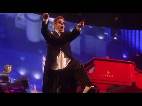 Elton John FULL HD - Pinball Wizard (The Red Piano, Las Vegas | 2005)