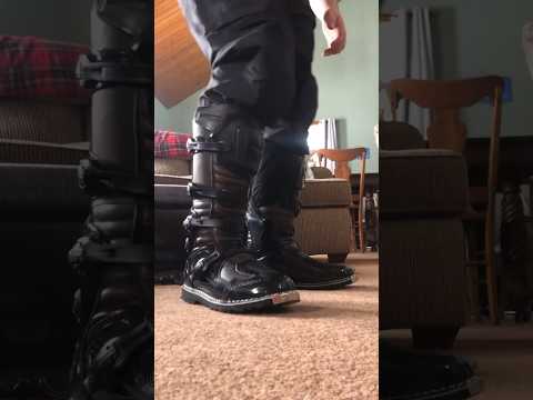Gaerne Fast Back enduro Dual sport boots mobility test