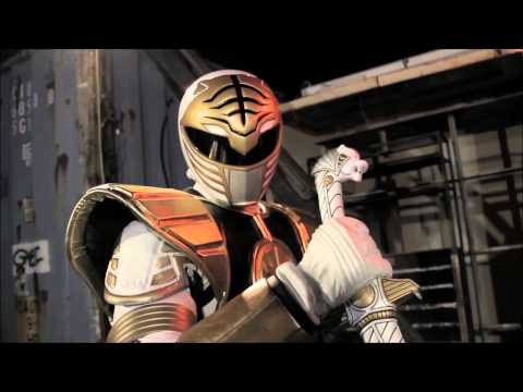 White Ranger vs Scorpion