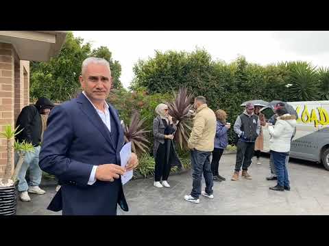 Gotta make sure you buy the right house! 🤣 Live Auction in Greenacre