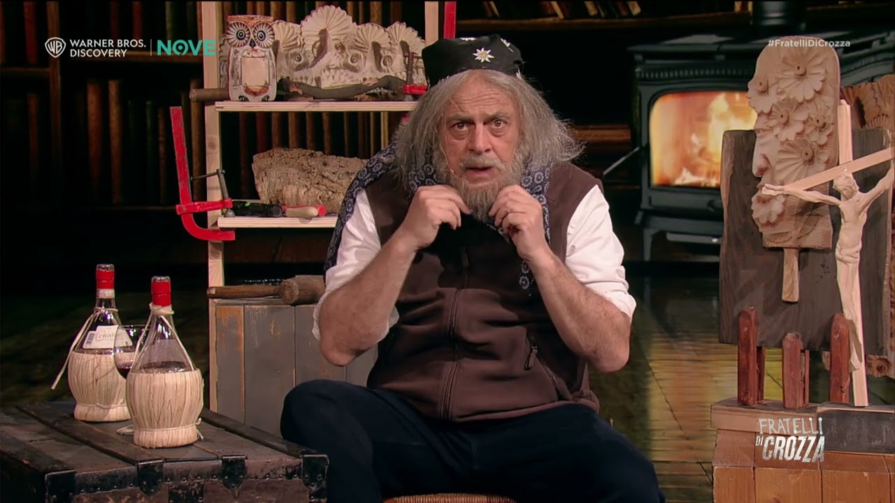 Crozza Corona: "I soldi li tengo nascosti in cantina, le banconote le metto nelle bottiglie!"