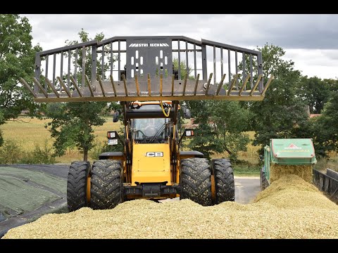 Siloverdichten: Der wichtigste Mann in der Erntekette