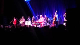 The Mavericks: &quot;Fall Apart&quot;