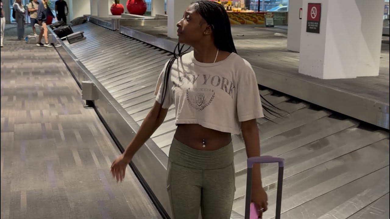 Brooke lands in Philly the same time as Isaiah is dropping Mariah off!