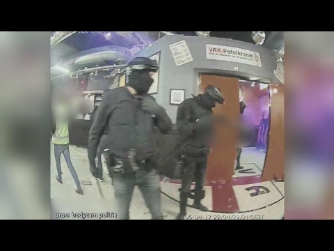 Bange politie beschiet Twente-tuig