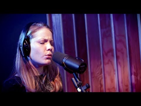 D Room Session Vol. 2 // Hagelslag feat. Greta Leona - A New Dream