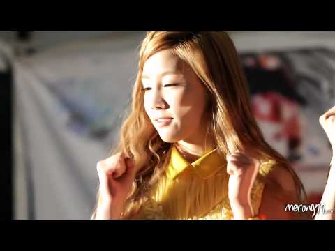 120524 Fancam Taeyeon @ Twinkle Fansign