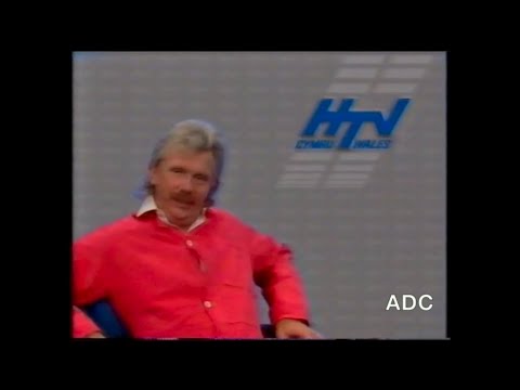 HTV Wales mock in-vision into The Owen Money Show titles & credits 1989