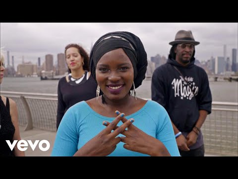 M, Toumani & Sidiki Diabaté, Fatoumata Diawara - Solidarité (ft. Santigold, Hiba Tawaji...