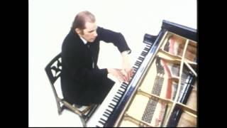 Anton Webern: Variations, Op 27 (1936) Glenn Gould, piano
