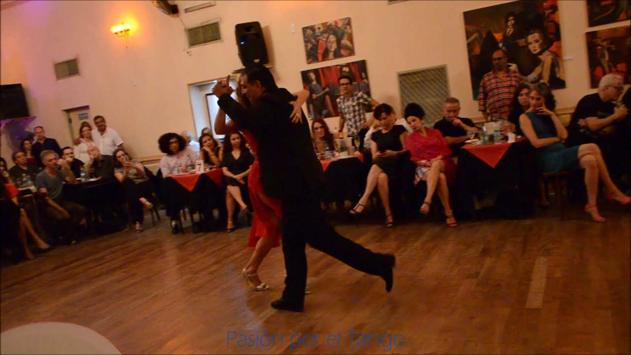 VIRGINIA VASCONI y JULIO BALMACEDA Bailando el Vals ESTRELLITA MIA en YIRA YIRA MILONGA