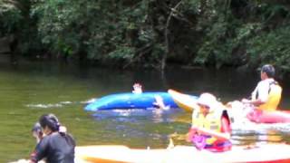 preview picture of video 'How NOT to Kayak Roll'