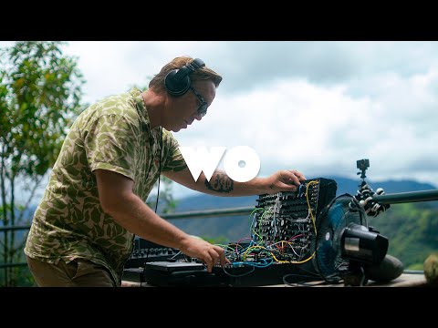 Christopher Coe at Chocó Andino, Ecuador 🇪🇨 – Modular Techno Live Set | 2025 (Awesome Soundwave)