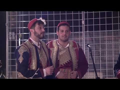 klapa Kaše , Dubrovnik  :  Majka Maru i bije i kara  // Da se  grobne ploče maknu