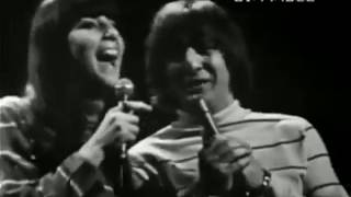 Sonny &amp; Cher – Treat Me Nice (Elvis Presley Cover Live, May 1965) (&#39;Shingdig!&#39;)