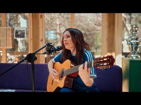 Nil Karaibrahimgil - Hakkında Her Şeyi Duymak İstiyorum (Bestelediğim Gibi)