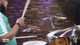 Video thumbnail for Sabian 18" HHX Medium Crash Cymbal - 1456g (11808XMN-1061820R) by Memphis Drum Shop