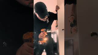 Album cover: Door installation 