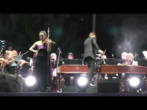 Alexandra Conunova (Elveția)  и другие Фрагменты концерта с главной площади Кишинева.