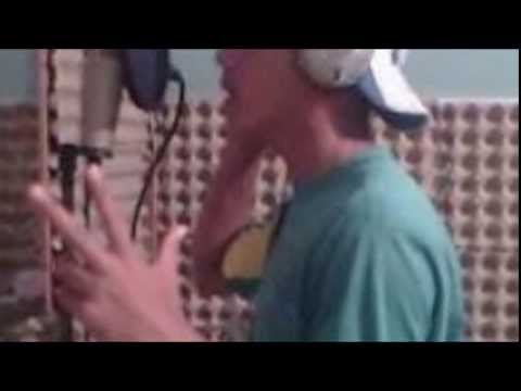 MC BONK E KAIO - VAI QUE COLA ( CLIPE OFICIAL 2013 ) SEM VINHETA