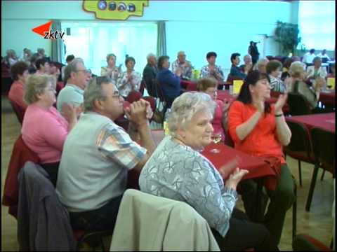 8 S muzikanty zazpíval Josef Zíma