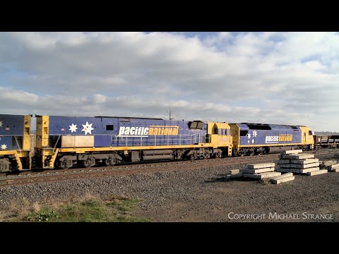 Five Locomotive 4PM4 Freight Train With Steel Wagons & Shipping Containers (22/5/2022) - PoathTV