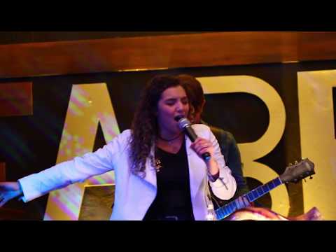 Adoração Extravagante - Ministração Débora Reis /Lindo És/Quero conhecer Jesus/Que se abram os céus