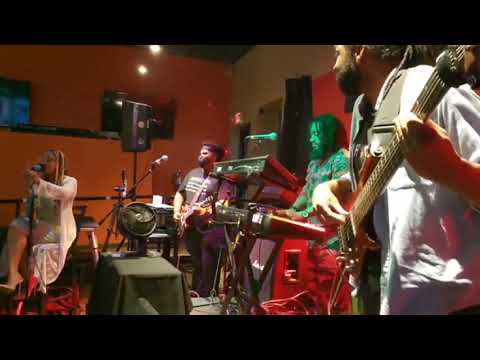 Troubleman (Mark Pritchard) ft Eska - Roll On [BloodFunks Ver.]