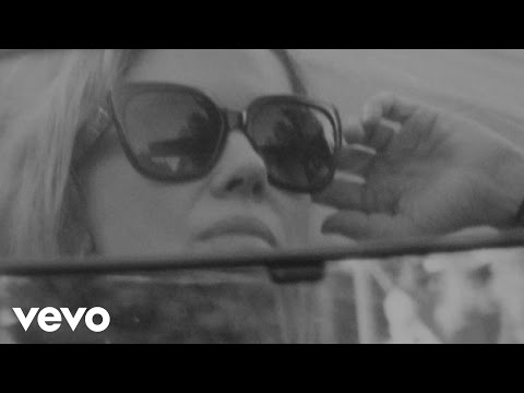 Britta Phillips - Drive