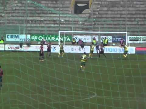 TARANTO-MARCIANISE 3-1 Il gol di Caiazzo