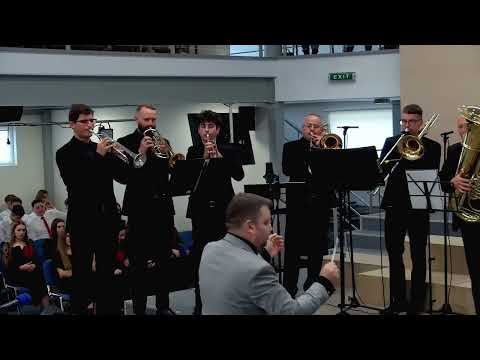 „Să privim iubirea ce e în Isus”