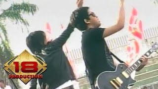 Peterpan - Langit Tak Mendengar  (Live Konser Kotabumi 20 Maret 2008)