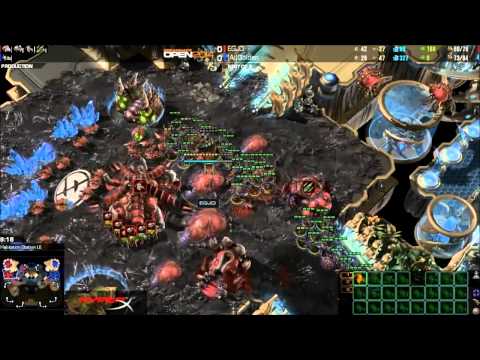 Jaedong's impressive hold vs Golden